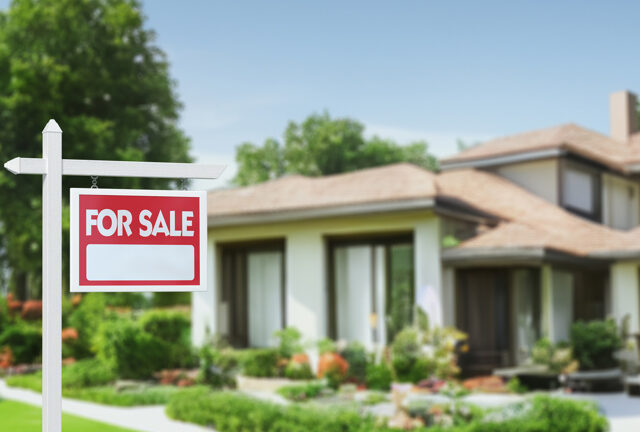 im-a-real-estate-agent-5-reasons-you-shouldnt-sell-a-house-in-the-spring-2, 2920257,